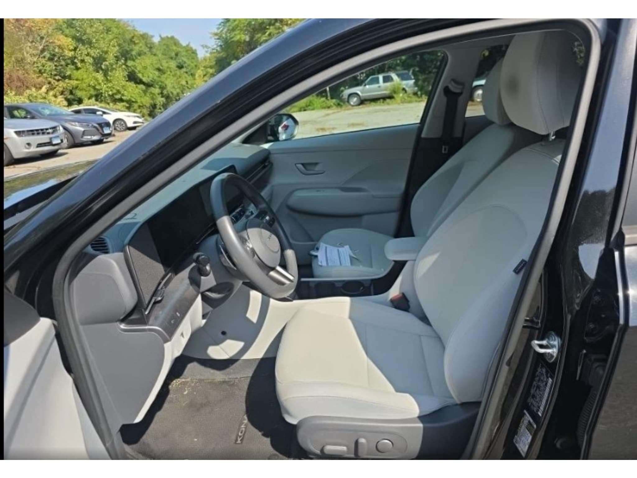 2024 Hyundai Kona view 5