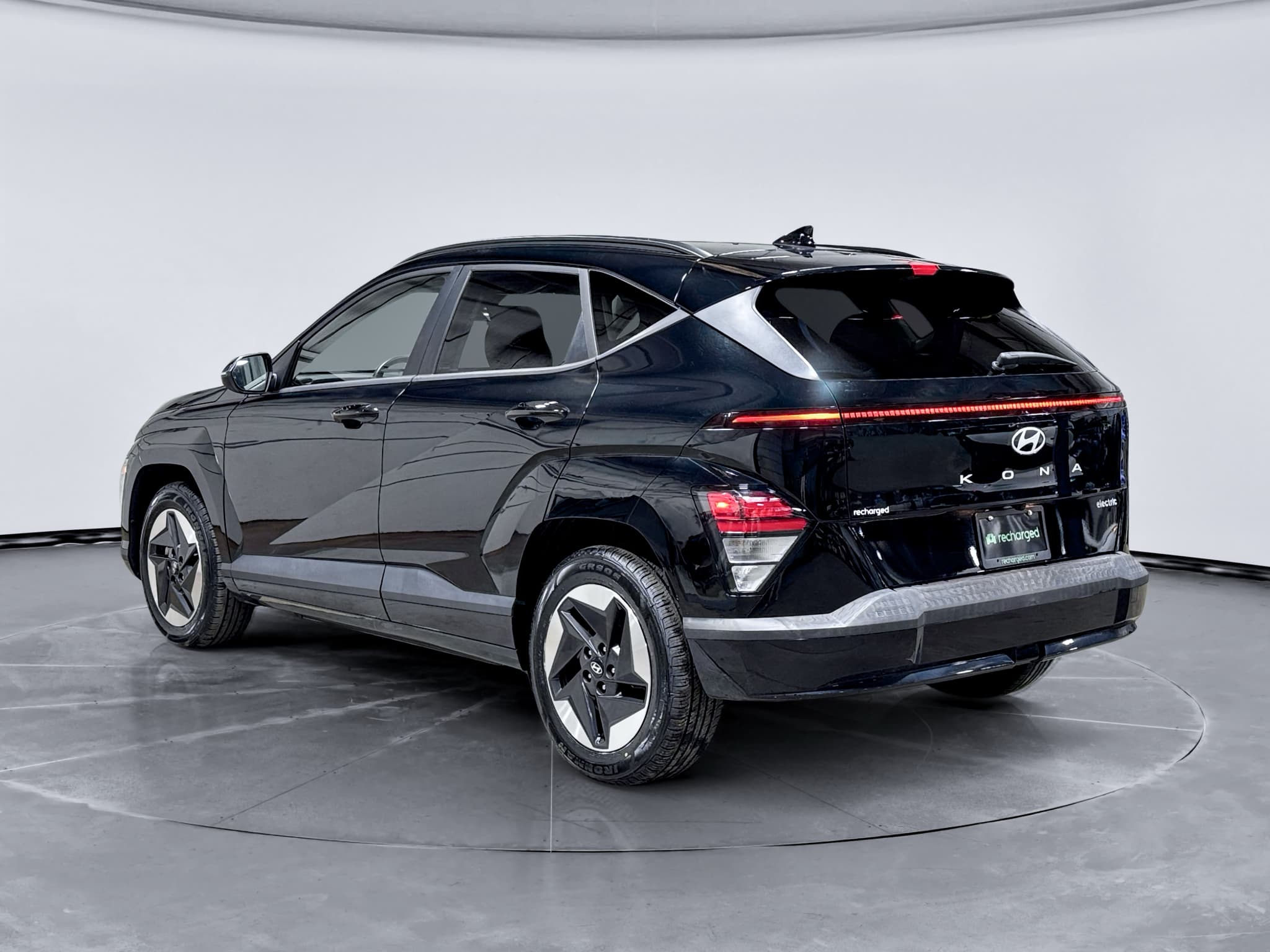 2024 Hyundai Kona view 2