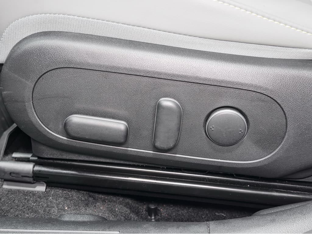2024 Hyundai Kona view 7