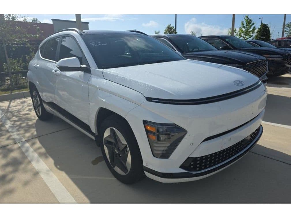 2024 Hyundai Kona view 2