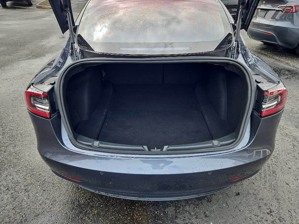 2018 Tesla Model 3 view 22