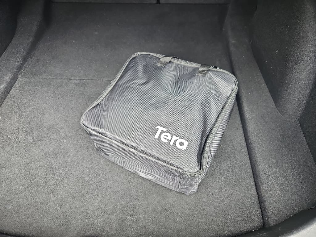 2018 Tesla Model 3 view 6