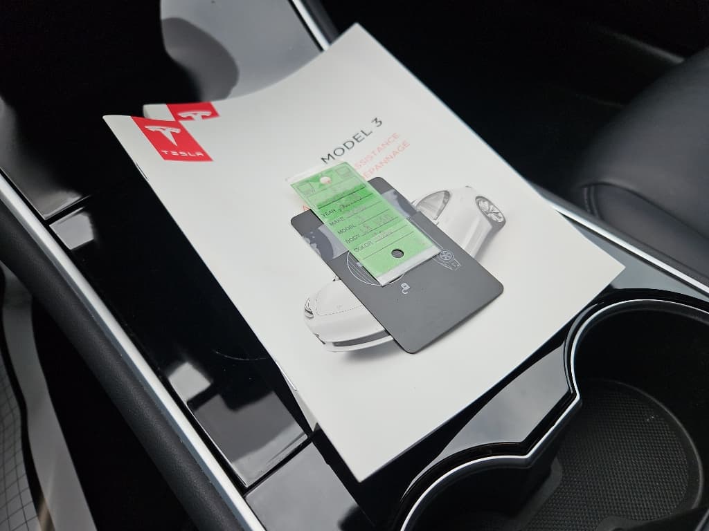 2018 Tesla Model 3 view 19