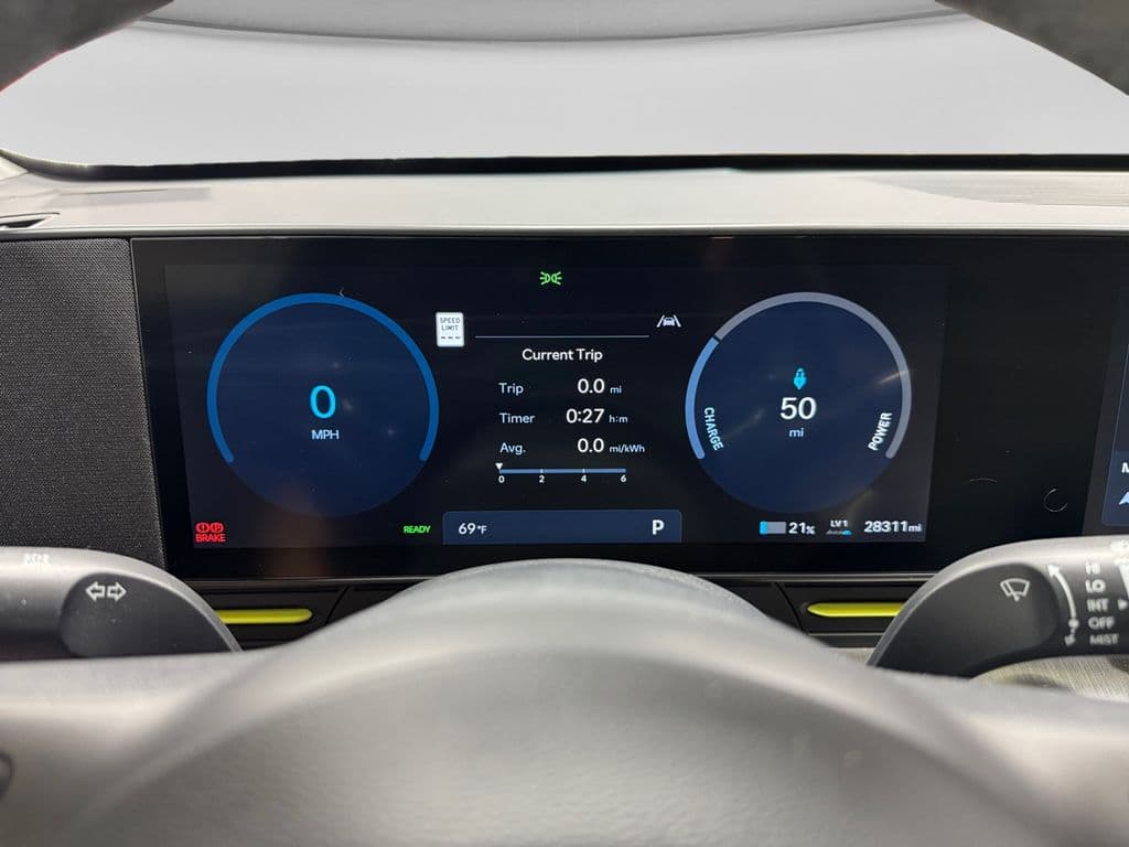 2024 Hyundai Kona view 6
