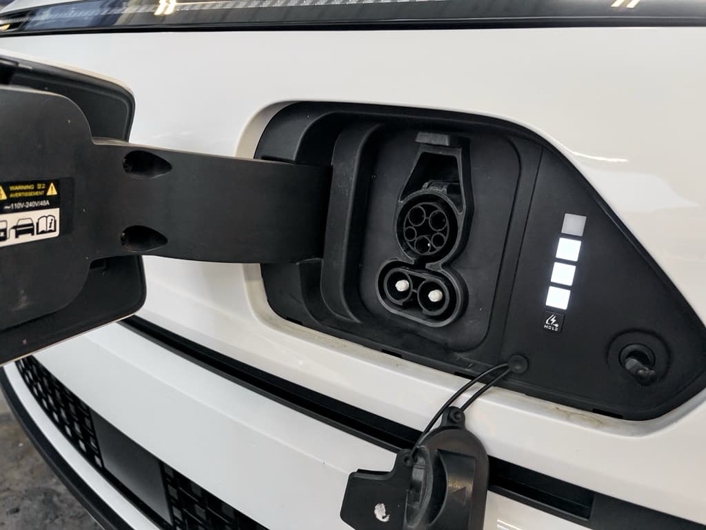 2024 Hyundai Kona view 5