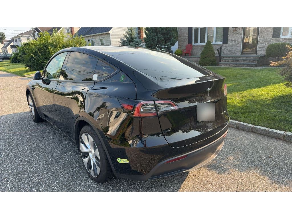 2024 Tesla Model Y view 3