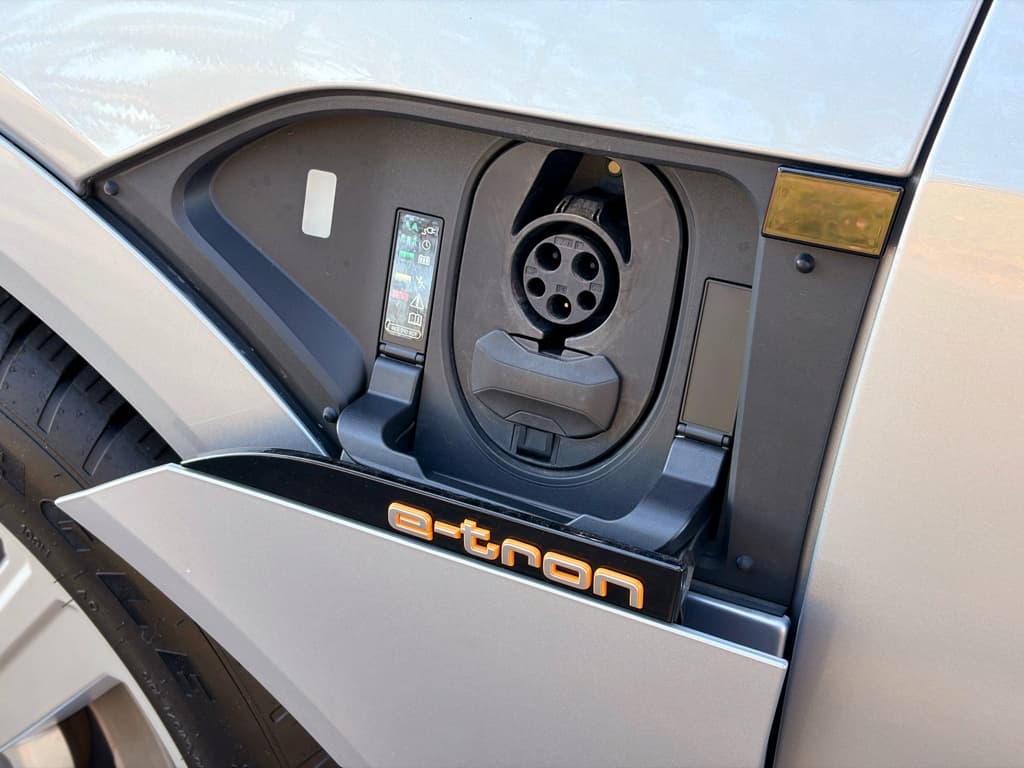 2019 Audi e-tron view 5