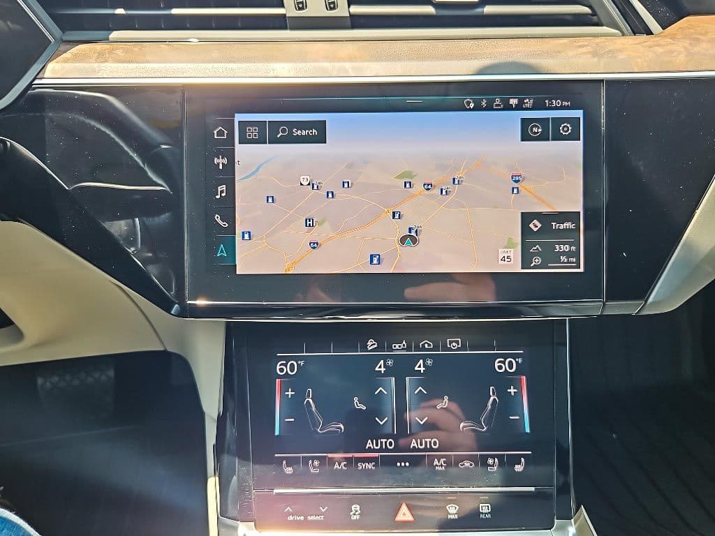 2019 Audi e-tron view 11