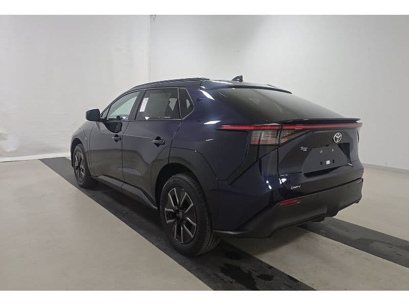2026 Toyota bZ view 4