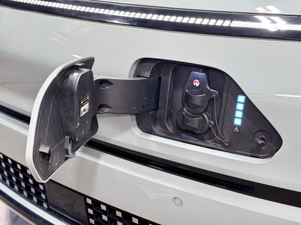 2024 Hyundai Kona view 5