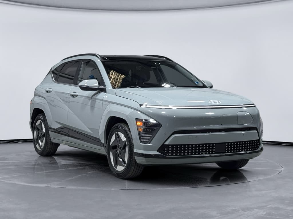 2024 Hyundai Kona view 4