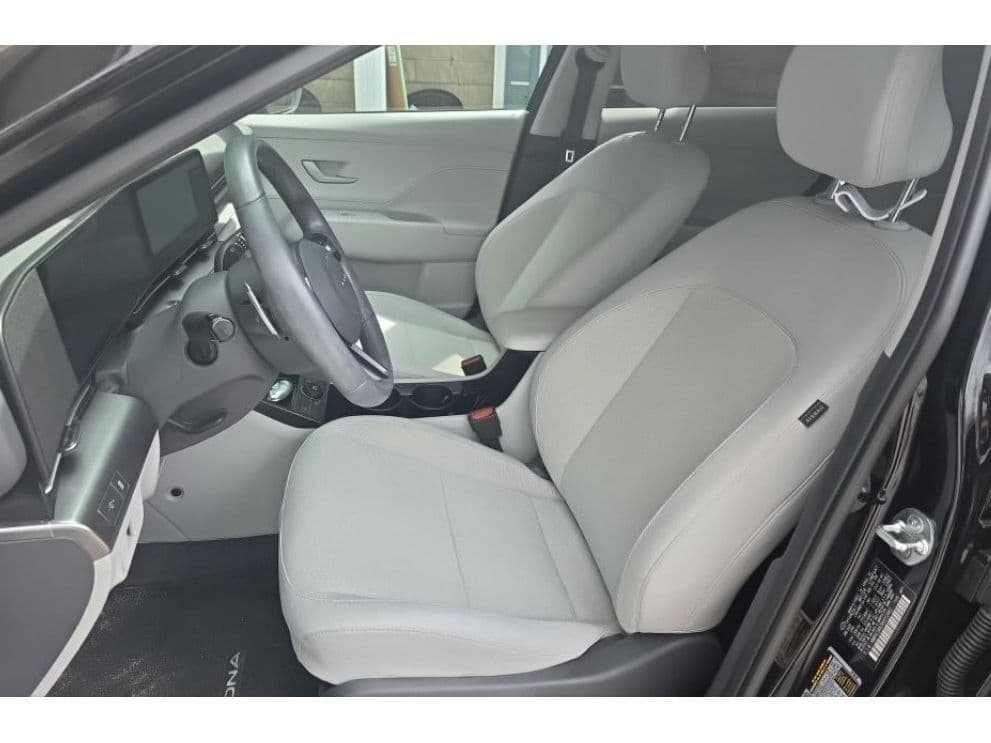 2024 Hyundai Kona view 5