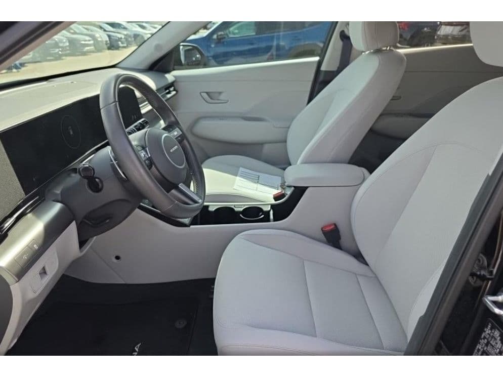 2024 Hyundai Kona view 5