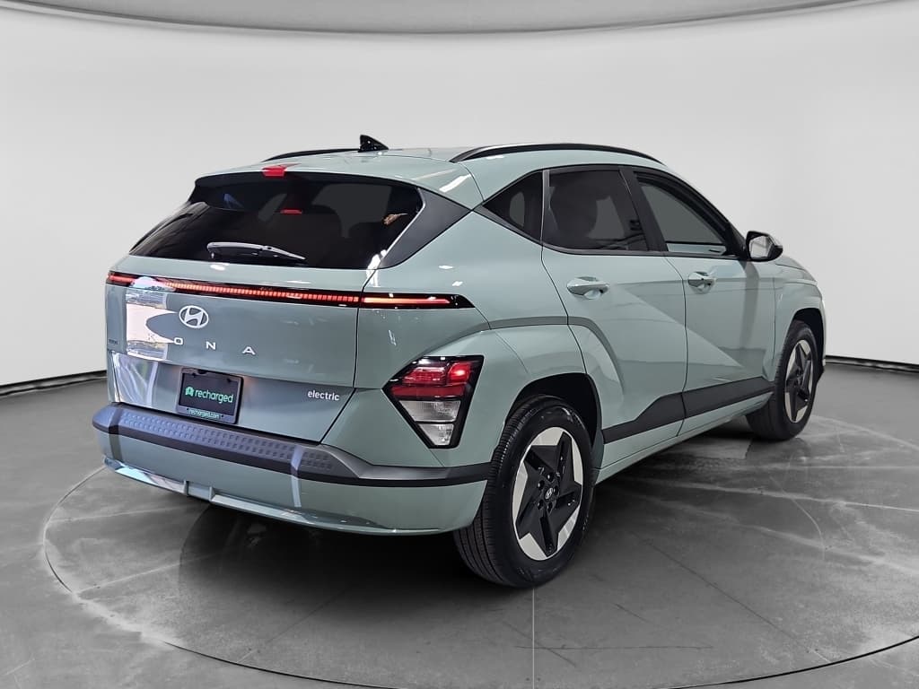 2024 Hyundai Kona view 3