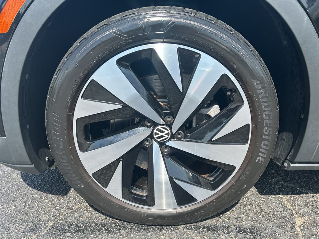 2021 Volkswagen ID.4 view 26