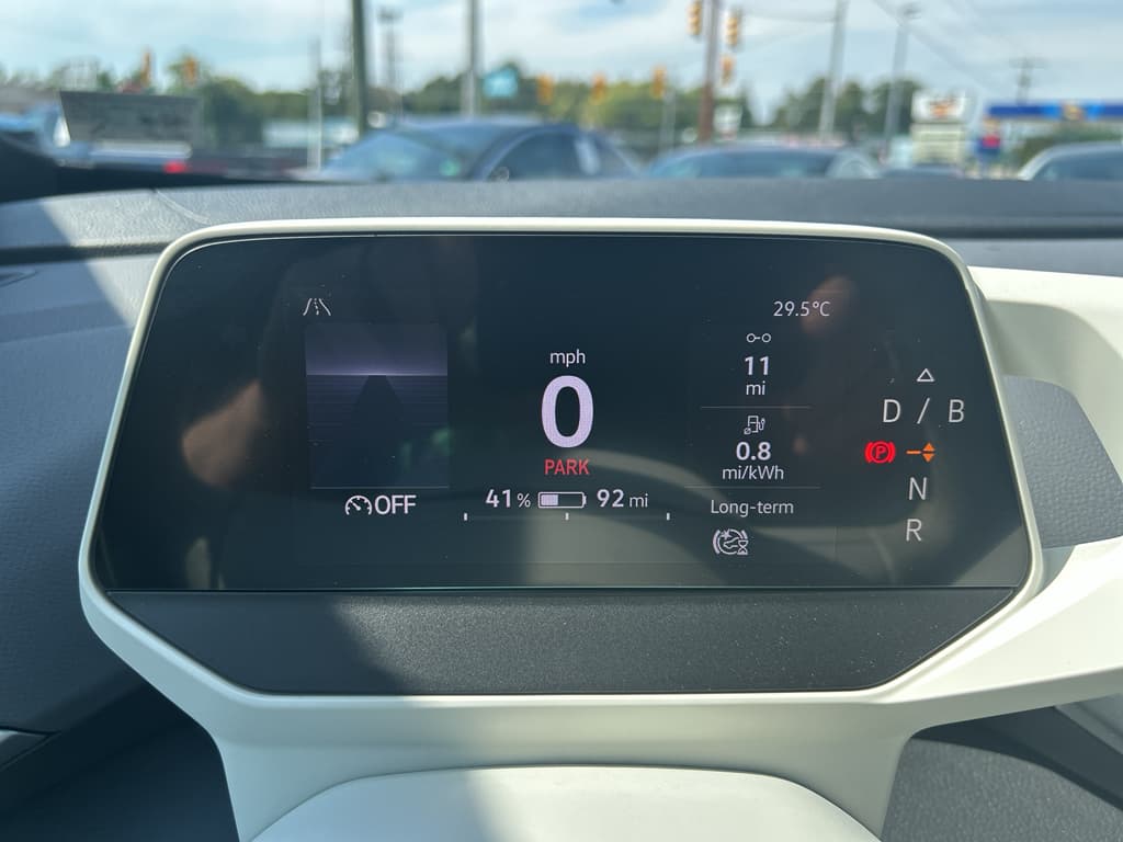 2021 Volkswagen ID.4 view 8