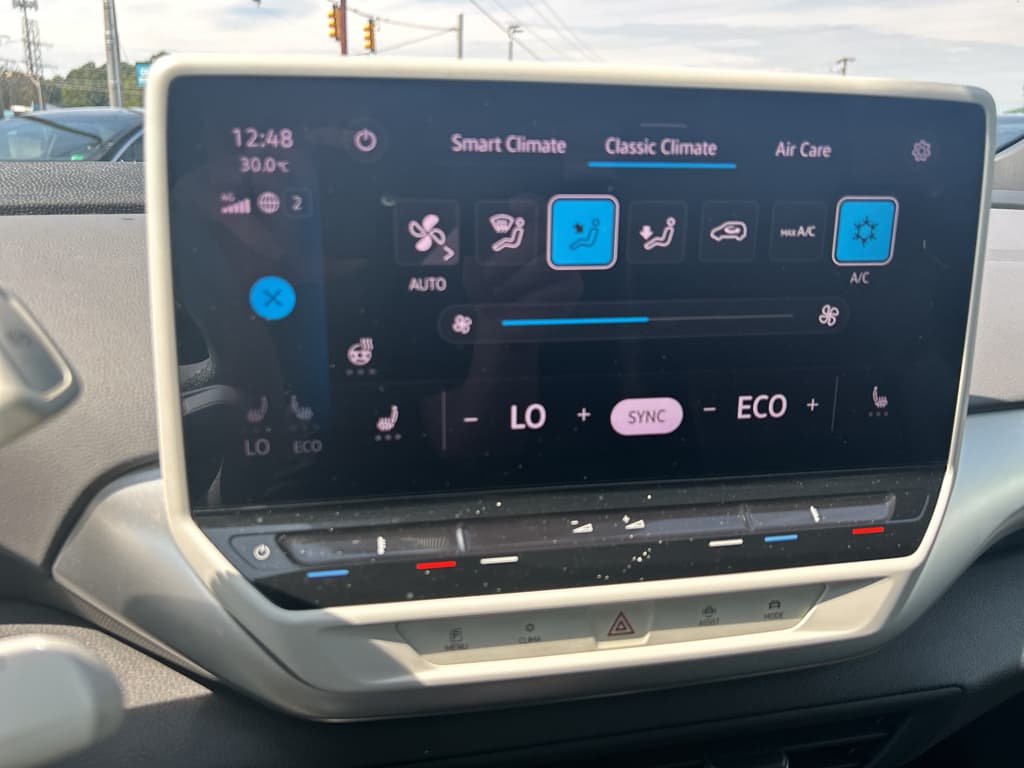 2021 Volkswagen ID.4 view 12