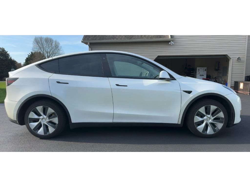 2020 Tesla Model Y view 3