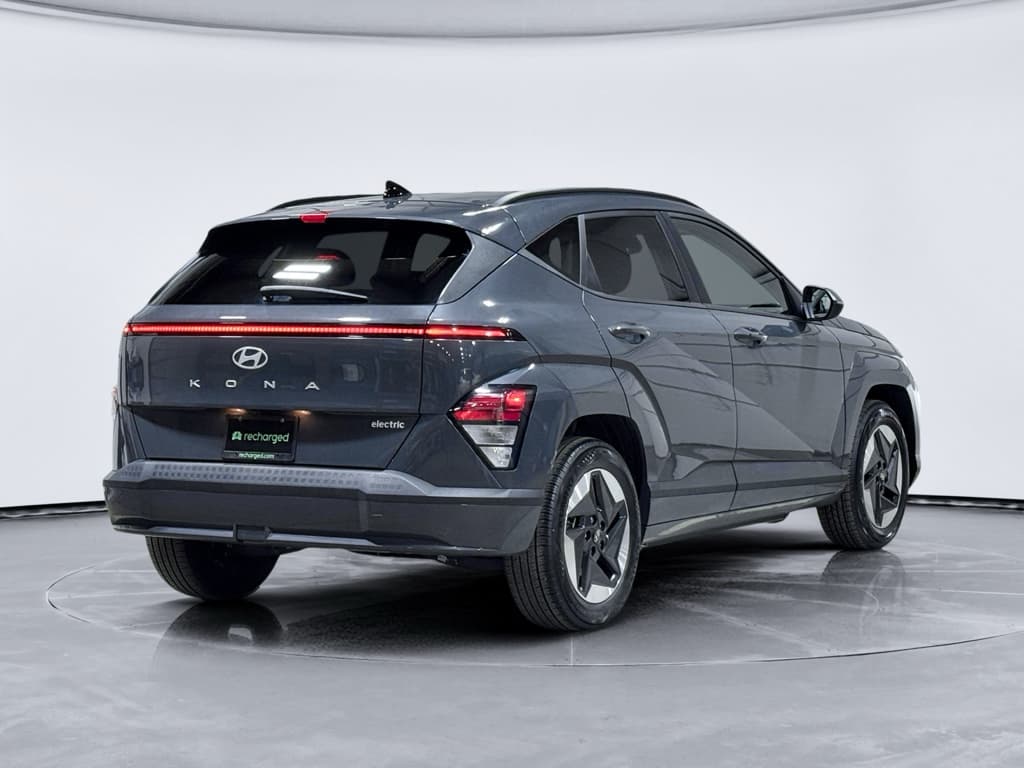2024 Hyundai Kona view 3