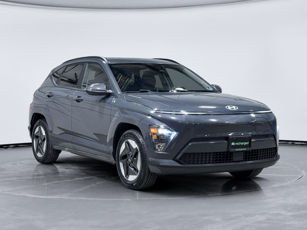 2024 Hyundai Kona view 4