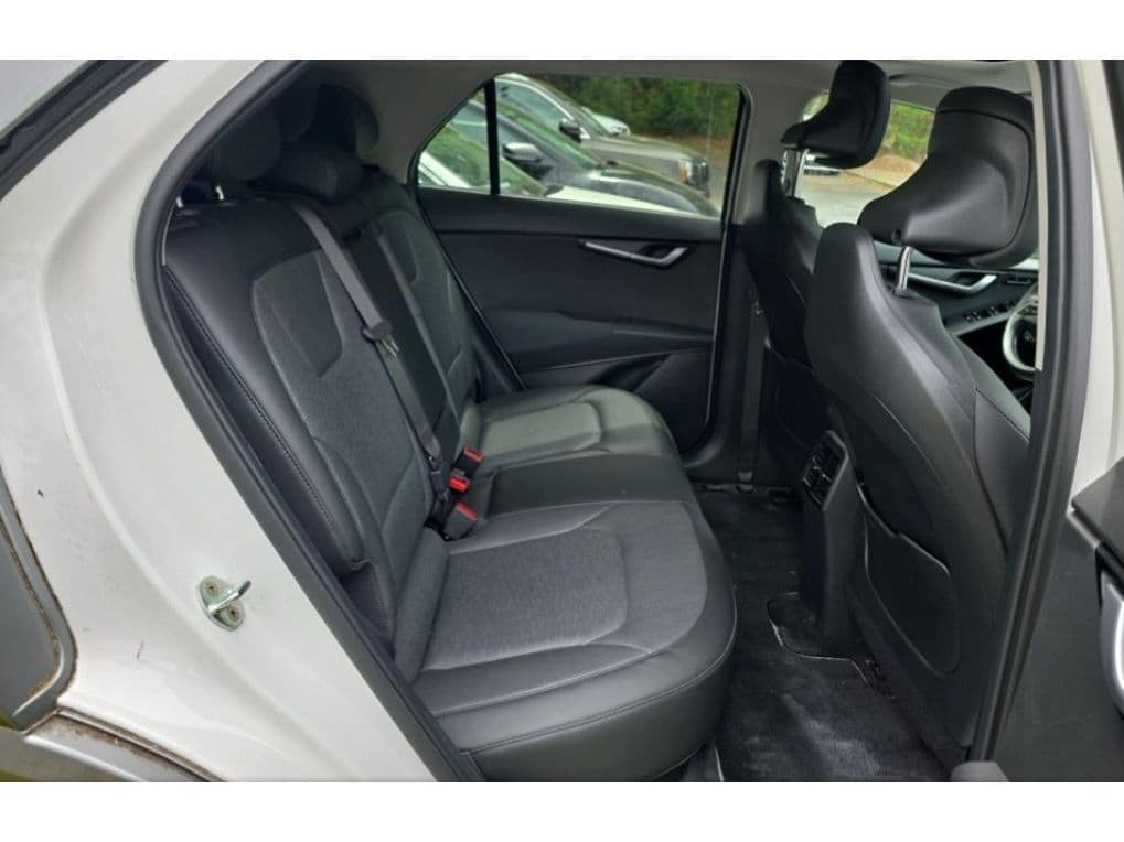 2023 Kia Niro EV view 6