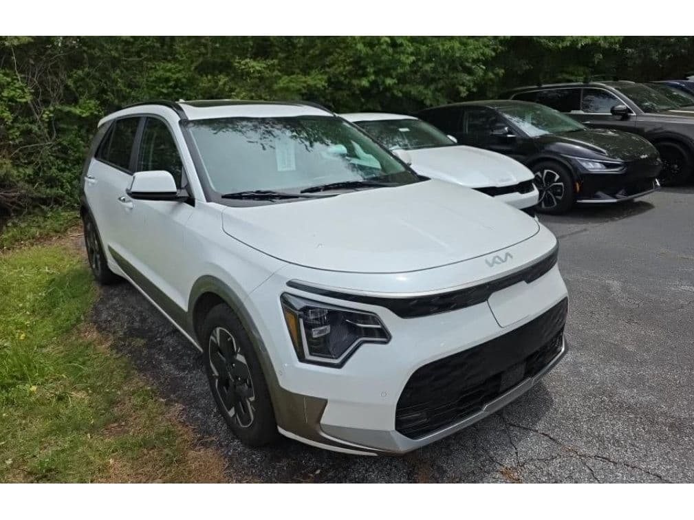 2023 Kia Niro EV view 2