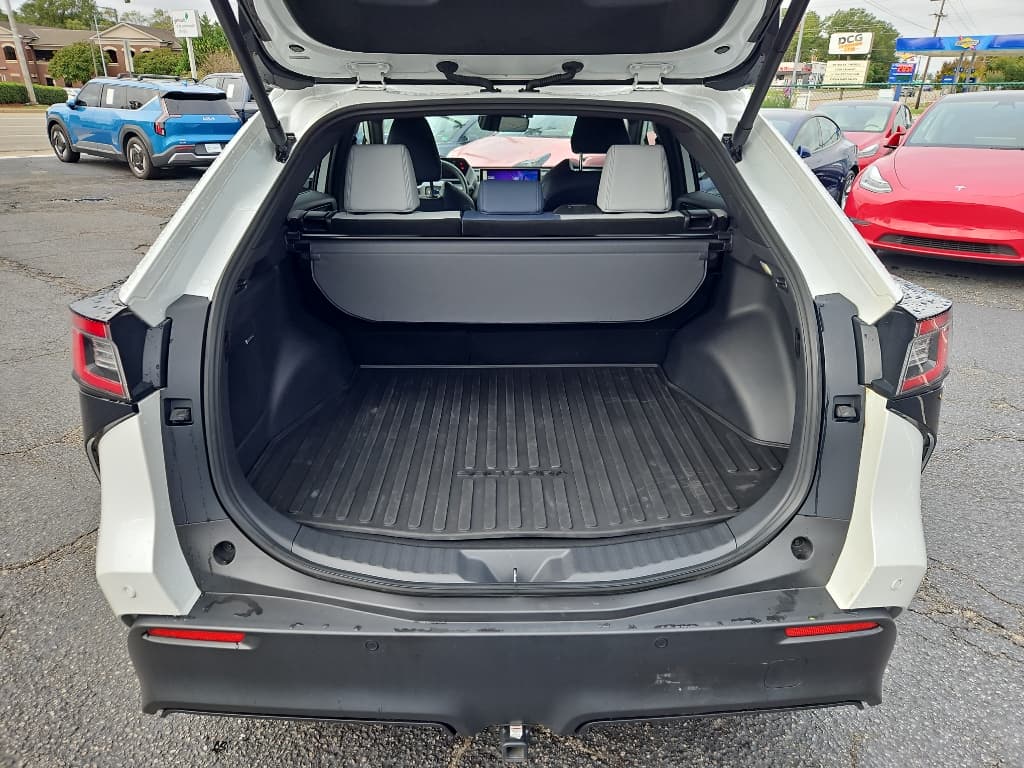 2023 Subaru Solterra view 22