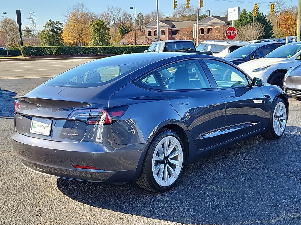 2021 Tesla Model 3 view 3