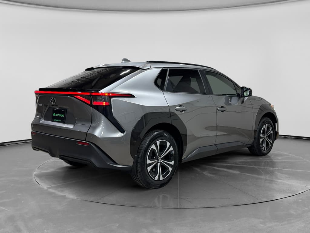 2023 Toyota bZ4X view 3