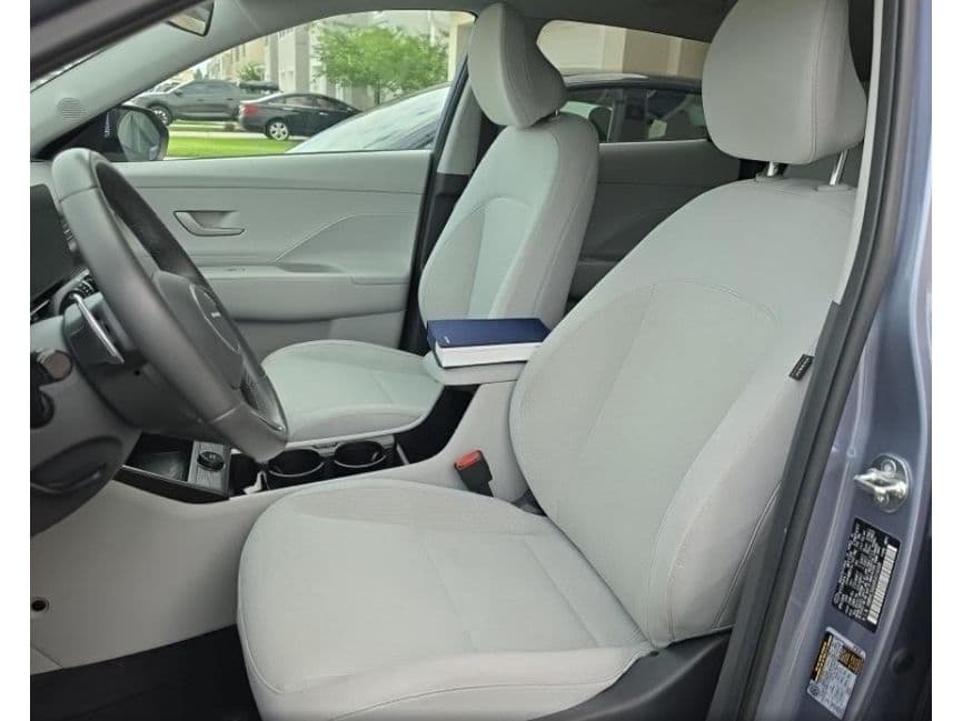 2024 Hyundai Kona view 5