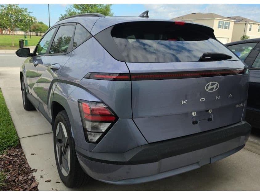 2024 Hyundai Kona view 4