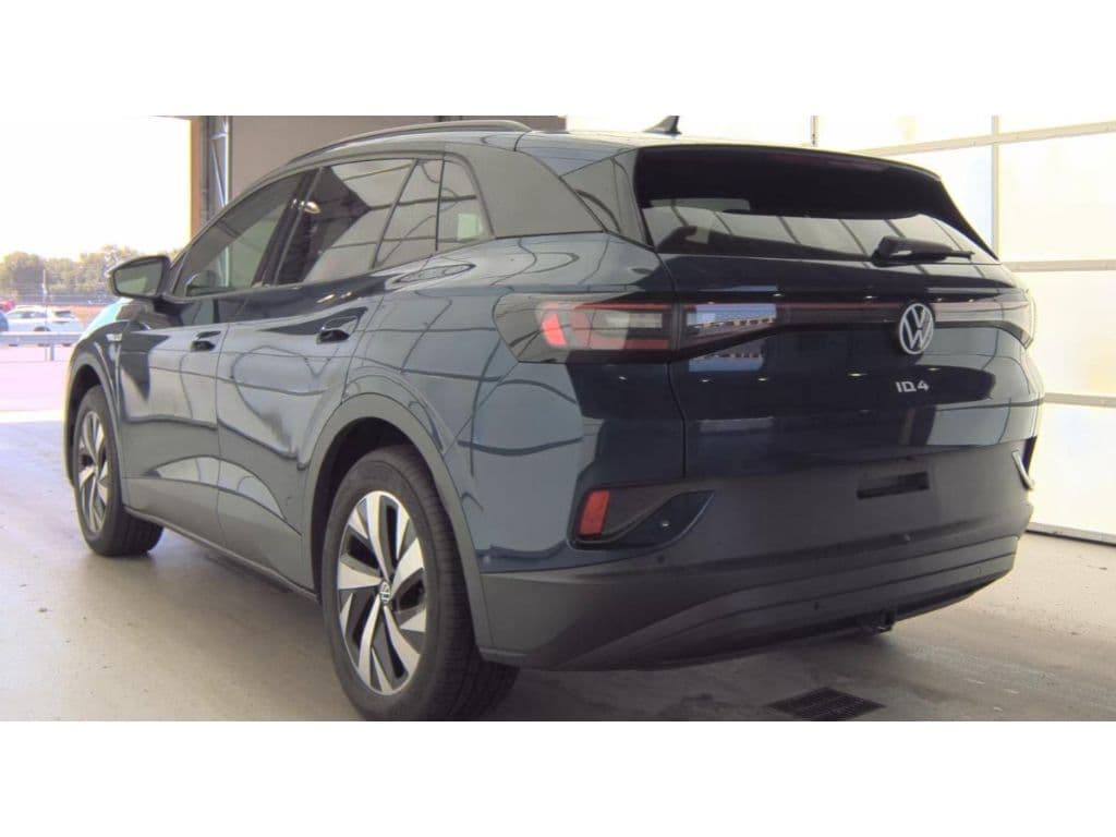 2023 Volkswagen ID.4 view 4