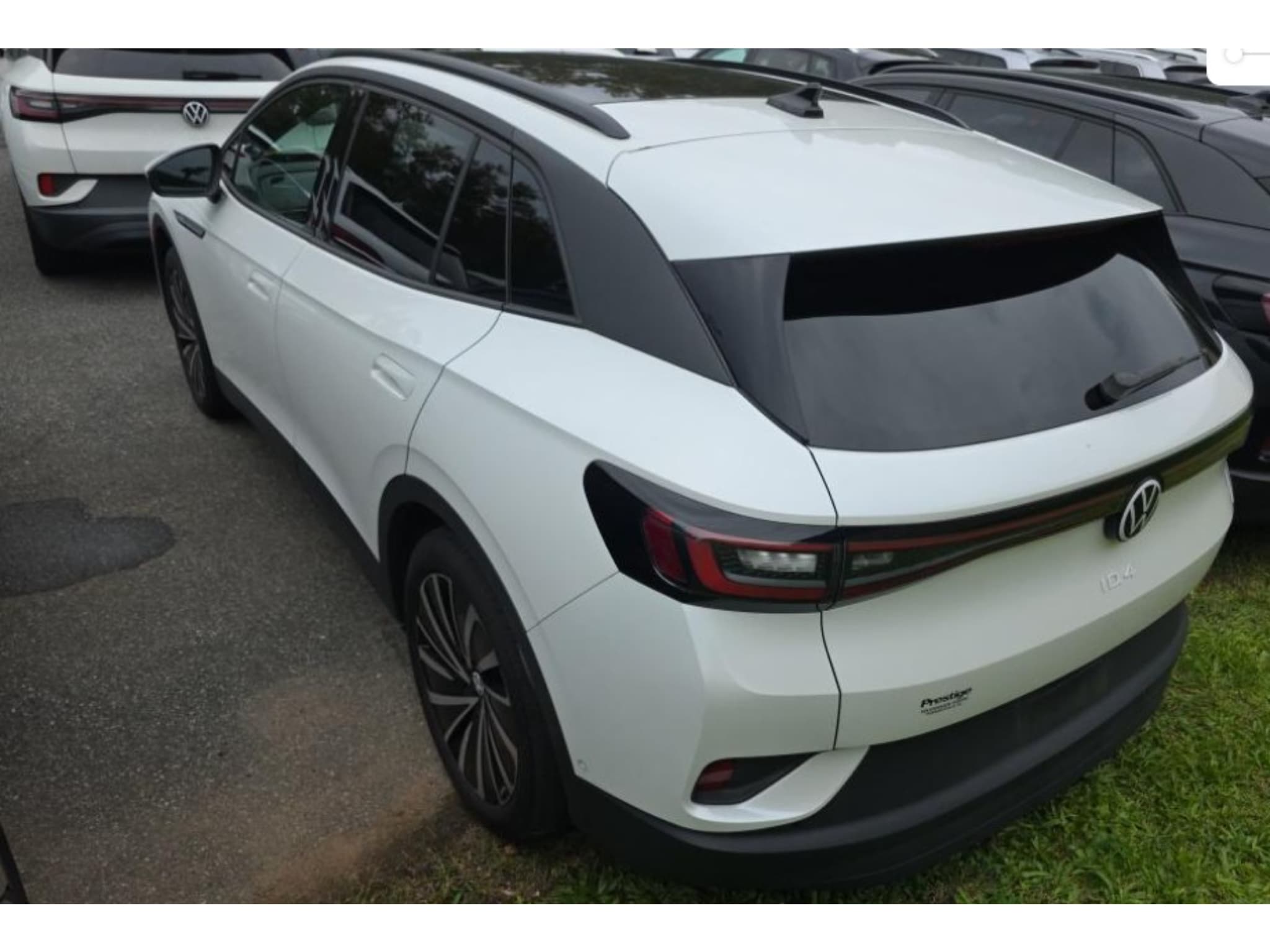 2024 Volkswagen ID.4 view 3
