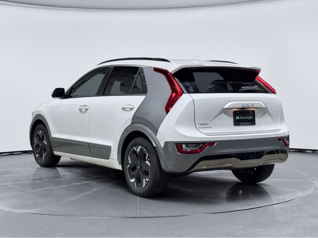 2023 Kia Niro EV view 2