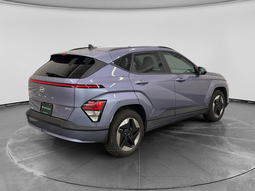 2024 Hyundai Kona view 3