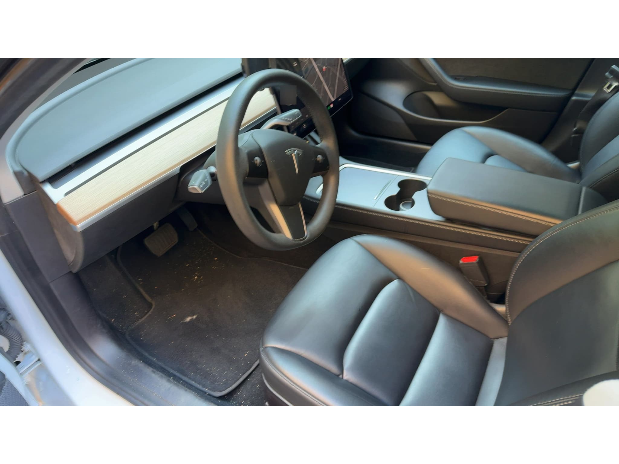 2021 Tesla Model 3 view 4