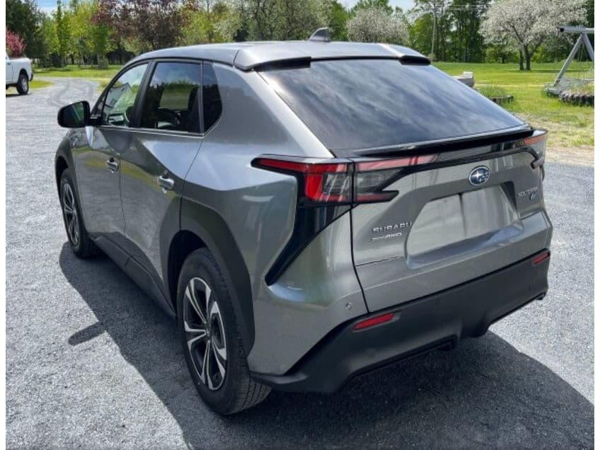 2023 Subaru Solterra view 4