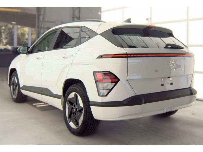 2025 Hyundai Kona view 4