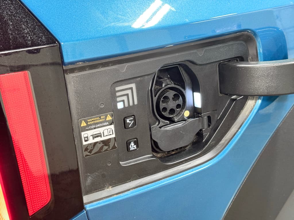 2024 Kia EV9 view 5