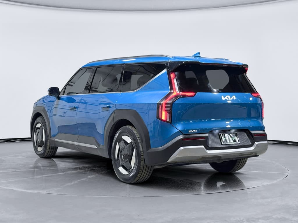 2024 Kia EV9 view 2