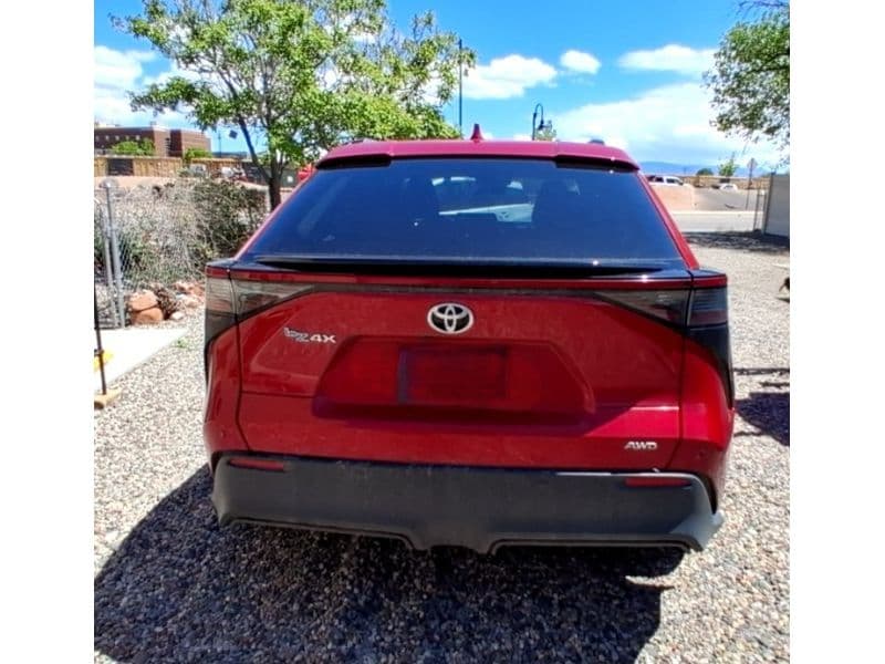 2023 Toyota bZ4X view 4
