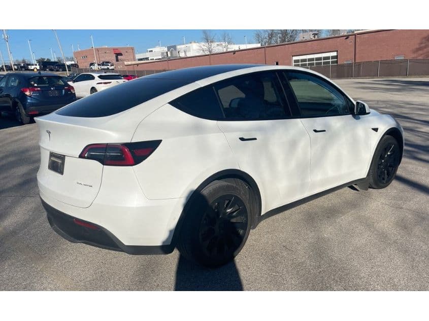 2022 Tesla Model Y view 3