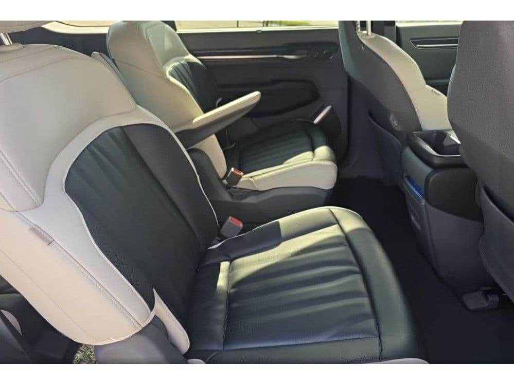 2024 Kia EV9 view 6