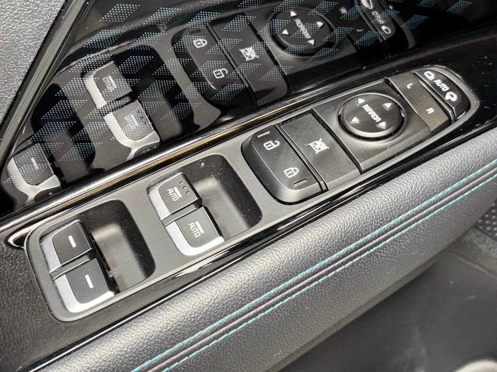 2019 Kia Niro EV view 7