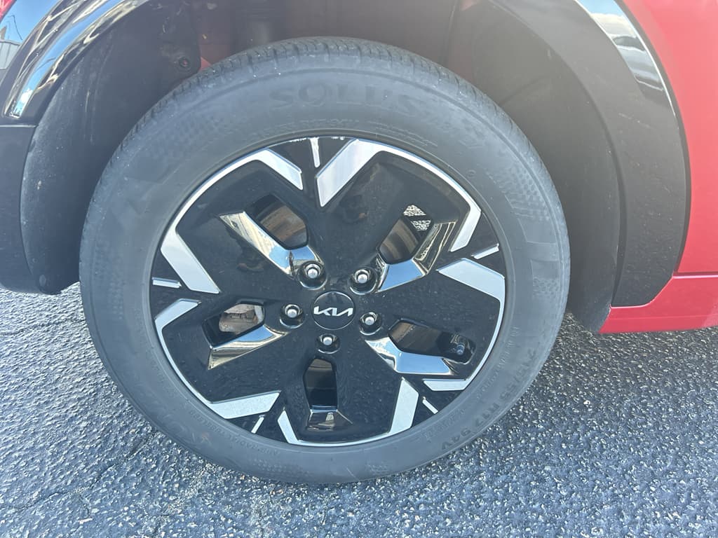 2023 Kia Niro EV view 24