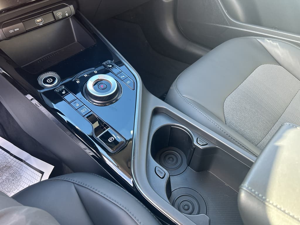 2023 Kia Niro EV view 15