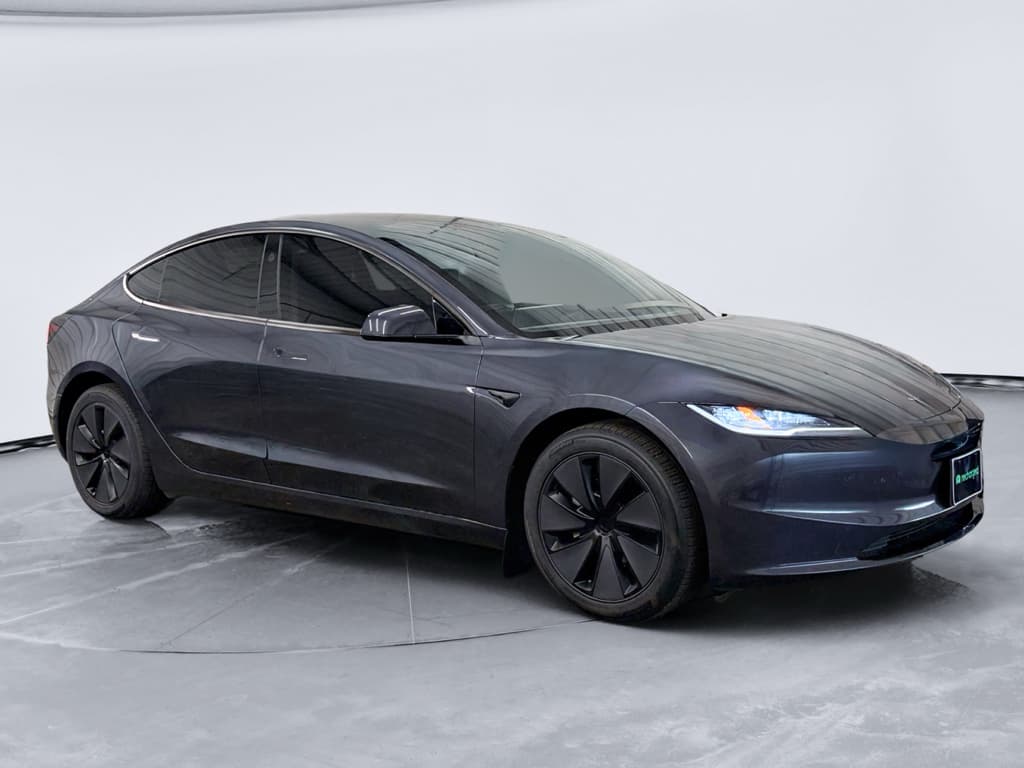 2025 Tesla Model 3 view 4