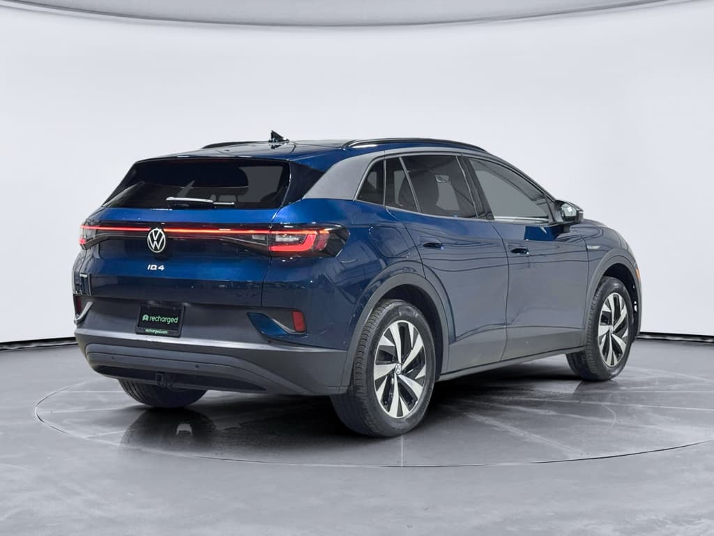 2023 Volkswagen ID.4 view 3
