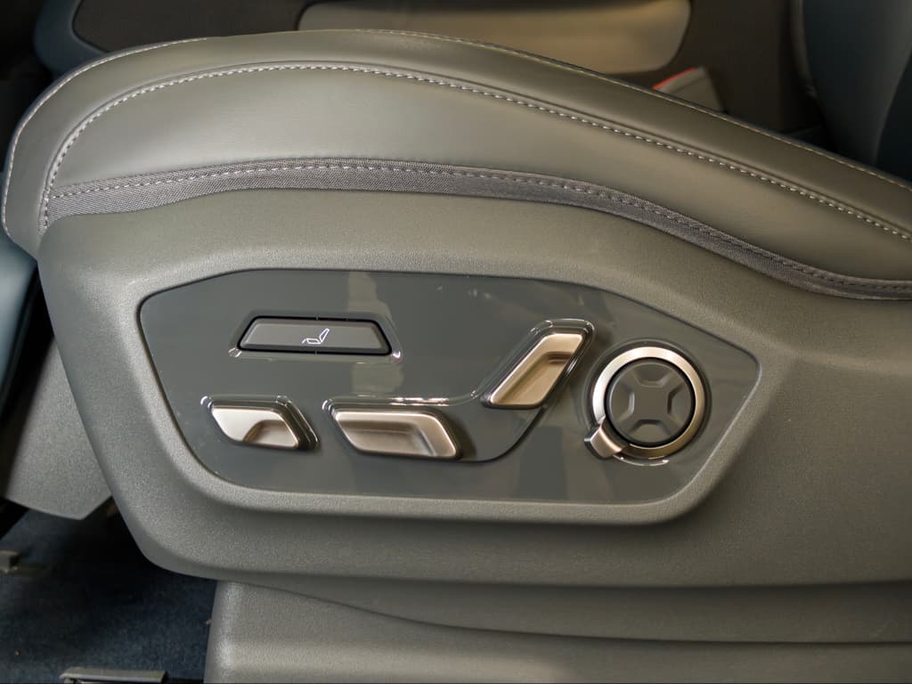 2024 Kia EV9 view 6