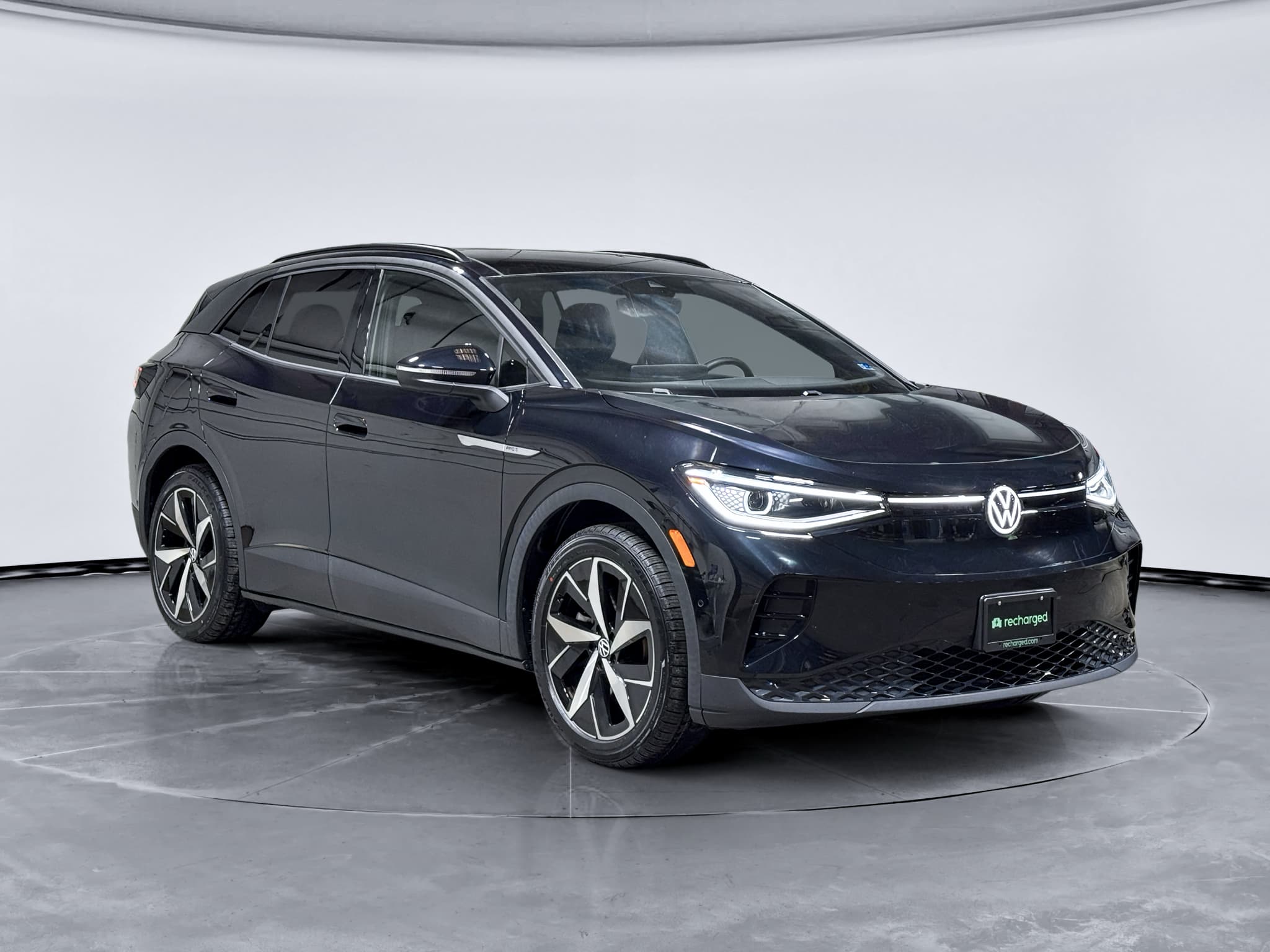2023 Volkswagen ID.4 view 4